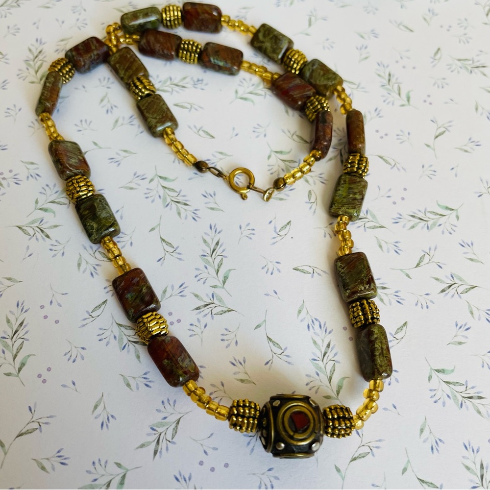 Vintage Boho Multicolor Dragon Blood Stone & Gold Bead Necklace 18”